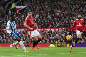 乐鱼体育官网投注-风云突变曼联窗口期绝杀压哨；意甲版图或变；质疑声仍在；资深球员宣示担当