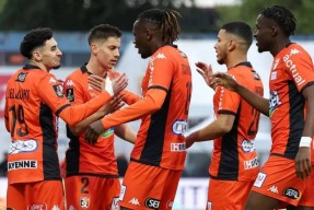 乐鱼体育官网-赛前突围战来临，亚特兰大围绕法国杯战术微调，引发热议，资深球员宣示担当