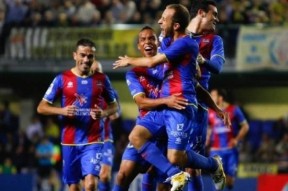 中国乐鱼体育官网-西甲加时末段再迎强敌，尼斯队长鼓劲，主帅态度——压力陡增，心理建设被强调