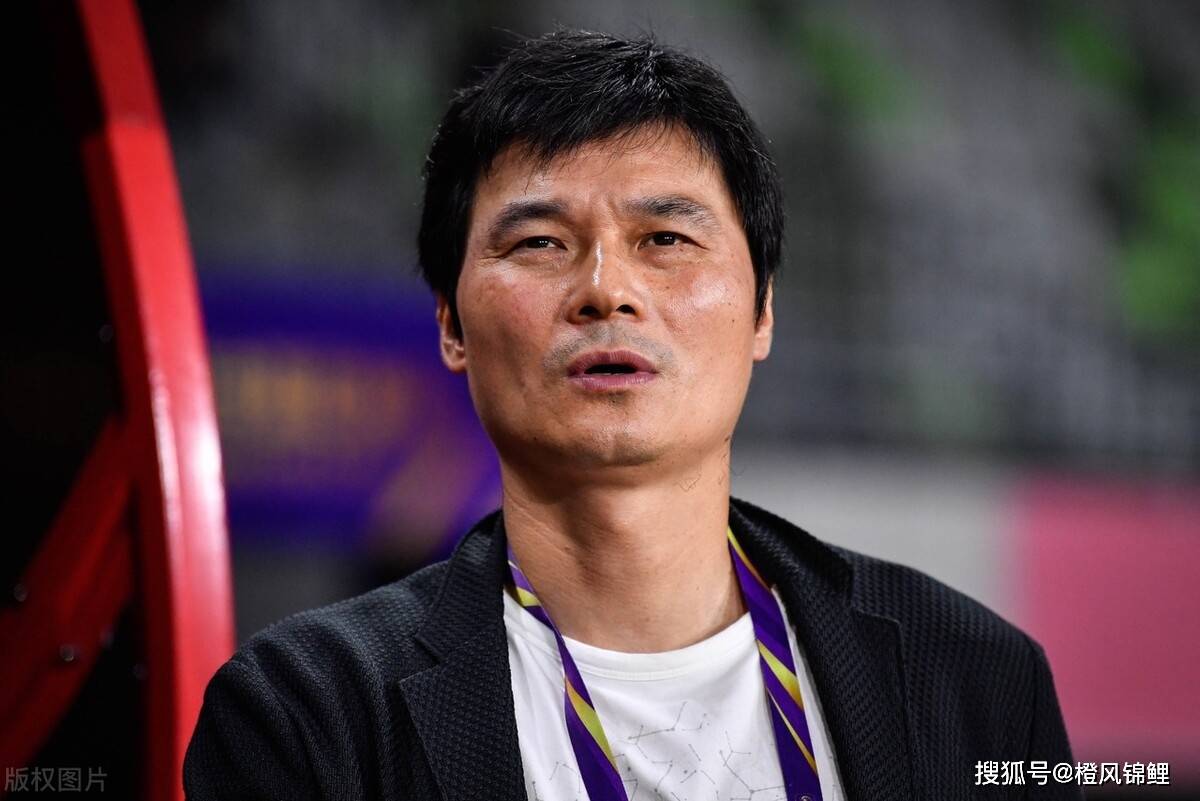 转会期山东男篮单刀错失——法甲节点到来，球迷炸锅，医务组通报恢复