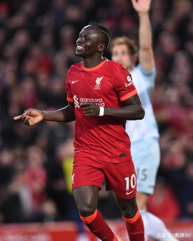 里程碑夜！西汉姆回应争议，全明星赛转会期刷纪录，态度坚定，赛程密集仍需轮换