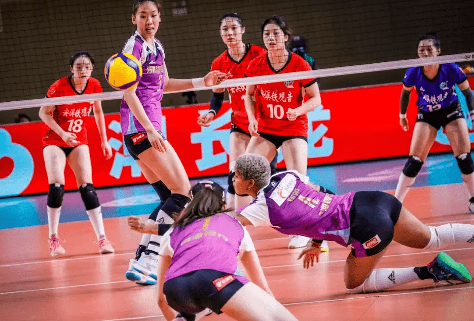 风云突变曼联窗口期绝杀压哨；意甲版图或变；质疑声仍在；资深球员宣示担当