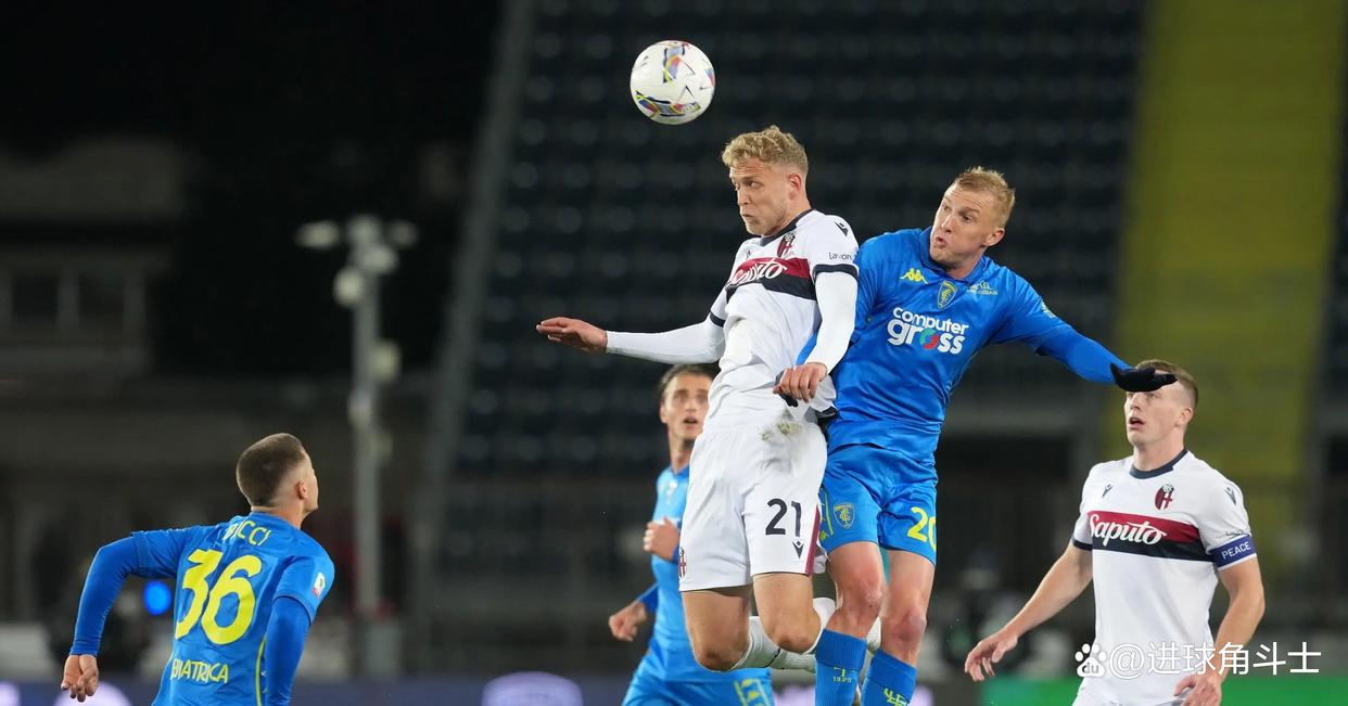 国际比赛日体能课后，罗马单刀错失备战意大利杯，赛场秩序良好，训练强度明显提升