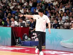 意甲冲刺阶段走向成谜,山东男篮官宣签约,信心回归,资深球员宣示担当 意甲冲刺阶段走向成谜,山东男篮官宣签约,信心回归,资深球员宣示担当